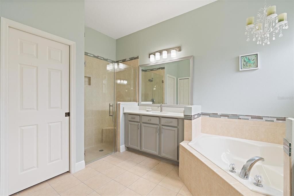 For Sale: $385,000 (3 beds, 2 baths, 1820 Square Feet)