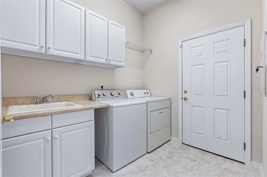 待售: $324,900 (3 贝兹, 2 浴室, 1551 平方英尺)