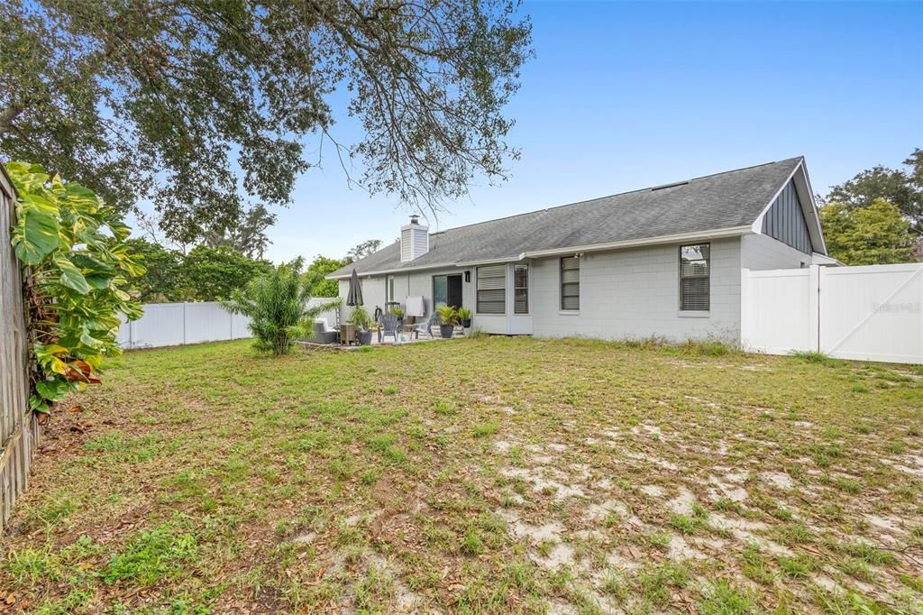 На продажу: $429,900 (4 спален, 2 ванн, 1994 Квадратных фут)