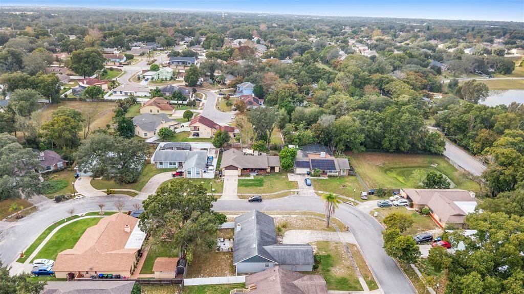 На продажу: $429,900 (4 спален, 2 ванн, 1994 Квадратных фут)