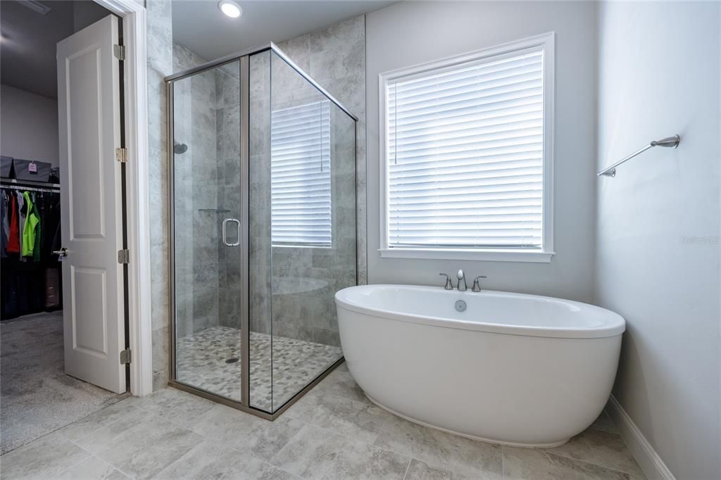 На продажу: $675,000 (3 спален, 2 ванн, 2589 Квадратных фут)