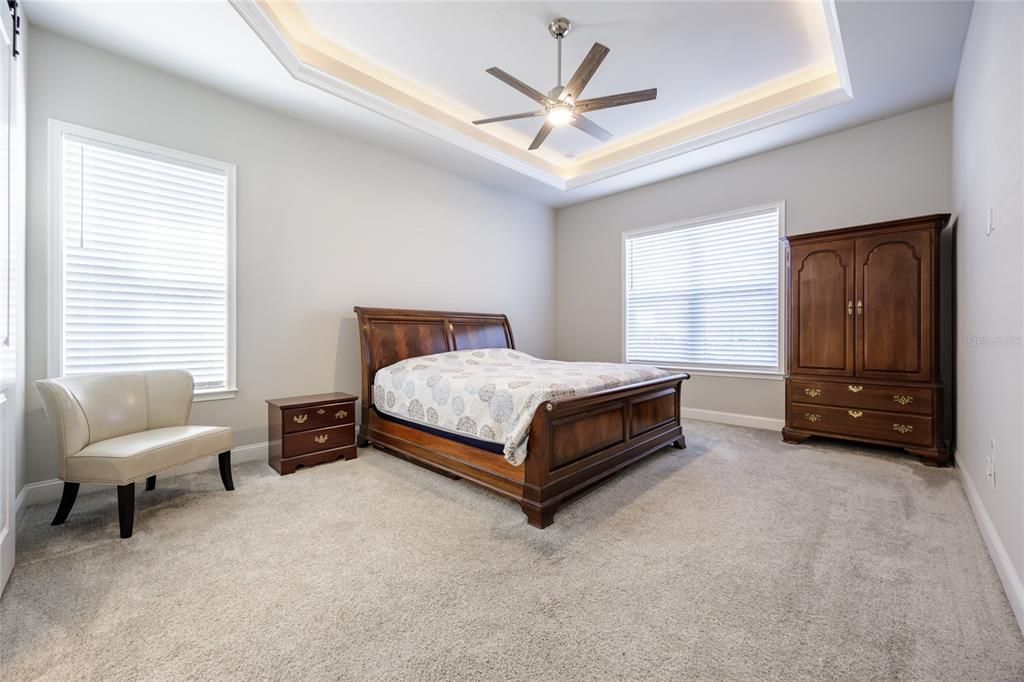 На продажу: $675,000 (3 спален, 2 ванн, 2589 Квадратных фут)