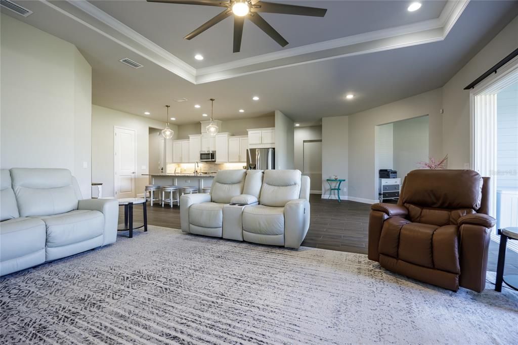 На продажу: $675,000 (3 спален, 2 ванн, 2589 Квадратных фут)