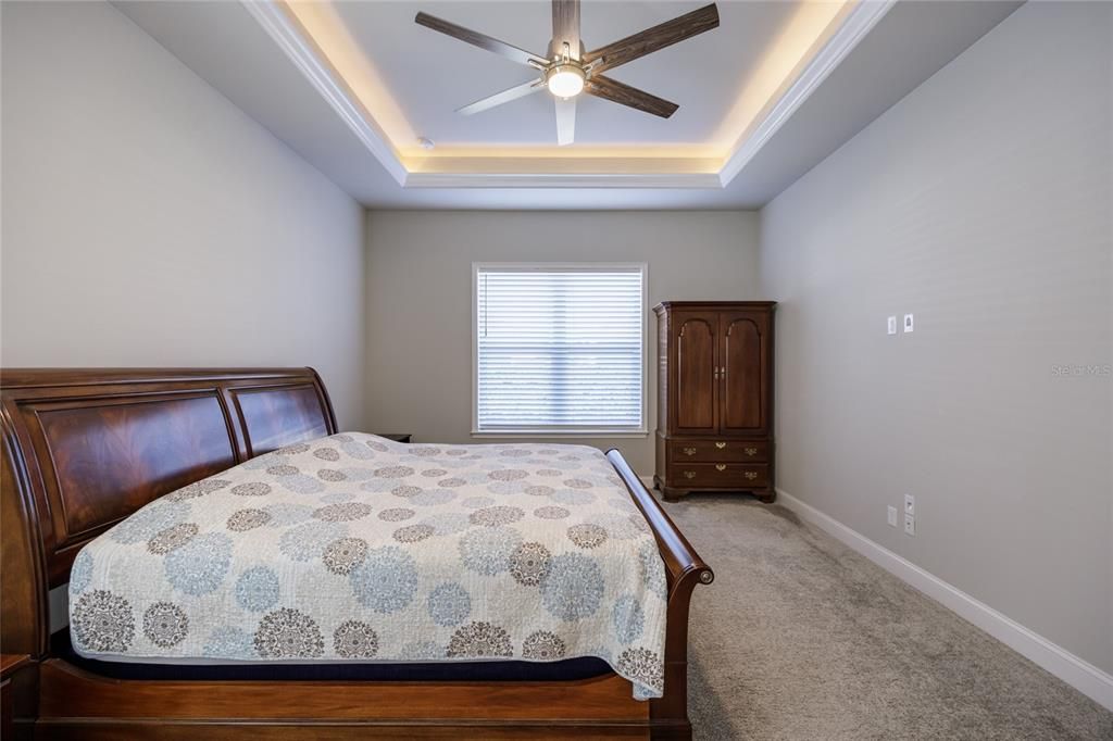 На продажу: $675,000 (3 спален, 2 ванн, 2589 Квадратных фут)