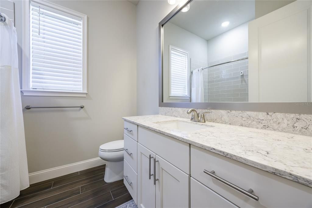 На продажу: $675,000 (3 спален, 2 ванн, 2589 Квадратных фут)