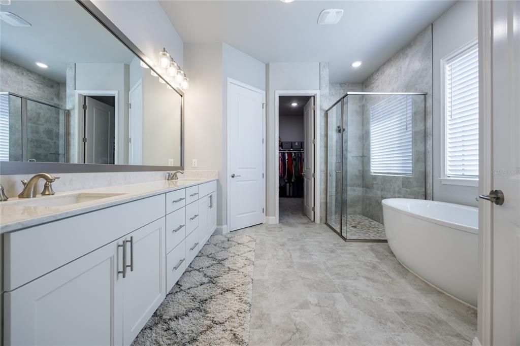 На продажу: $675,000 (3 спален, 2 ванн, 2589 Квадратных фут)