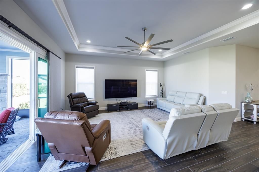 На продажу: $675,000 (3 спален, 2 ванн, 2589 Квадратных фут)