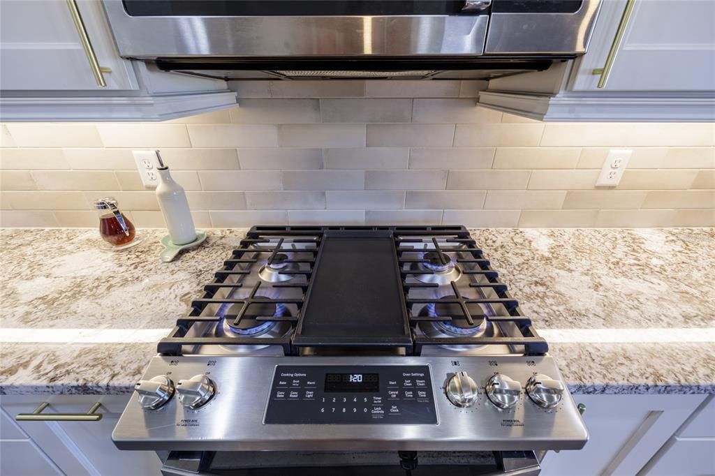 На продажу: $675,000 (3 спален, 2 ванн, 2589 Квадратных фут)