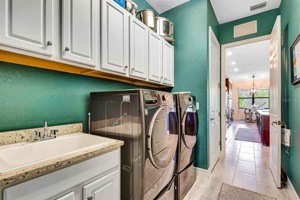 For Sale: $725,000 (4 beds, 2 baths, 2360 Square Feet)