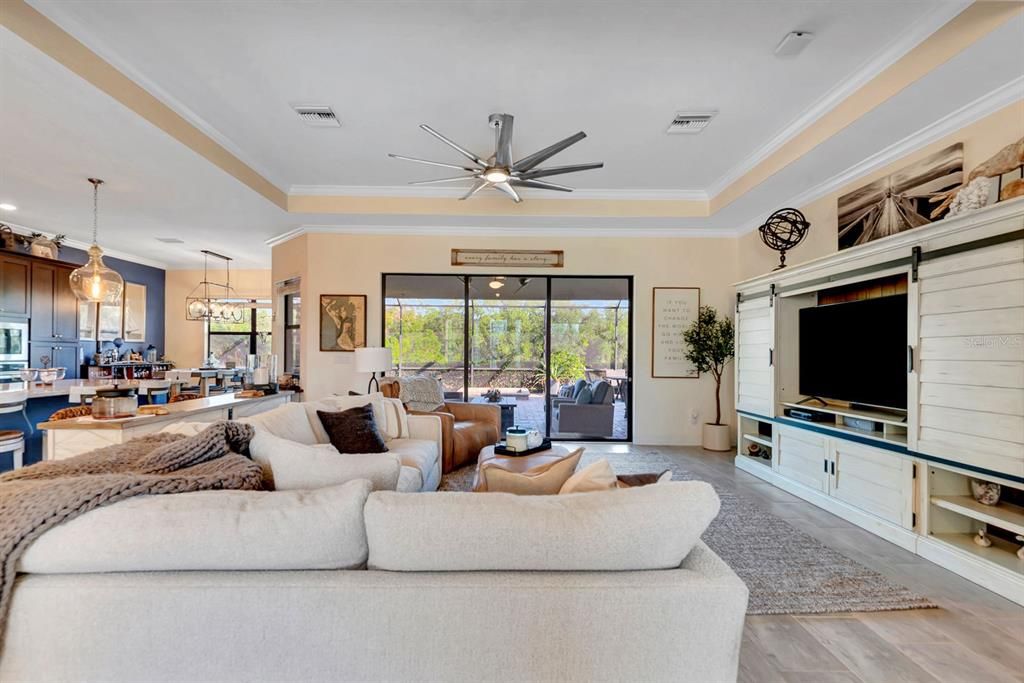 For Sale: $725,000 (4 beds, 2 baths, 2360 Square Feet)