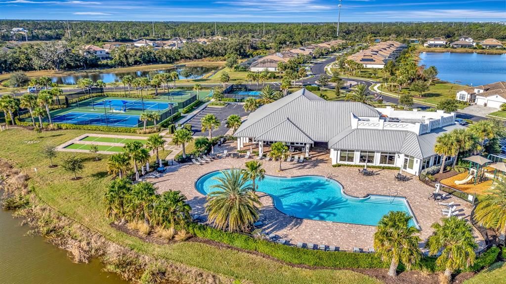 For Sale: $725,000 (4 beds, 2 baths, 2360 Square Feet)