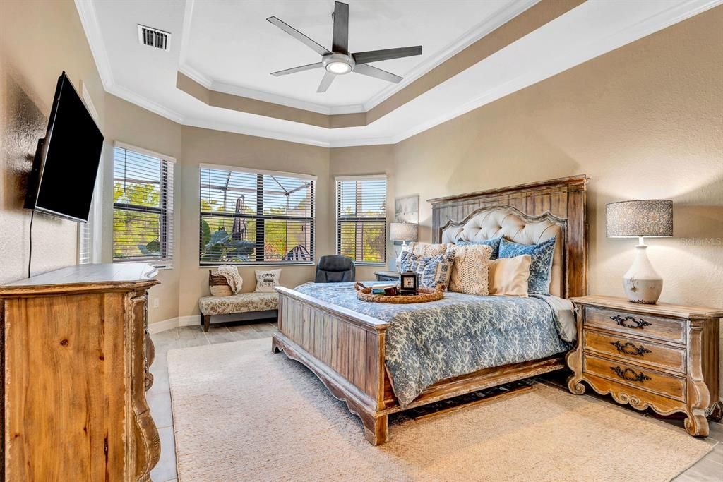 For Sale: $725,000 (4 beds, 2 baths, 2360 Square Feet)