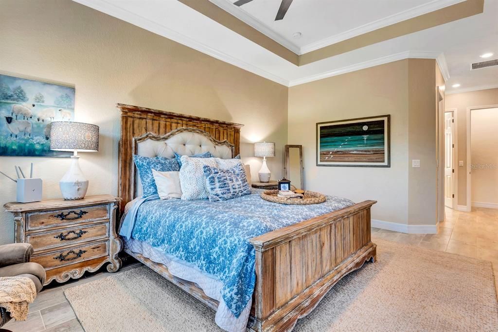 For Sale: $725,000 (4 beds, 2 baths, 2360 Square Feet)