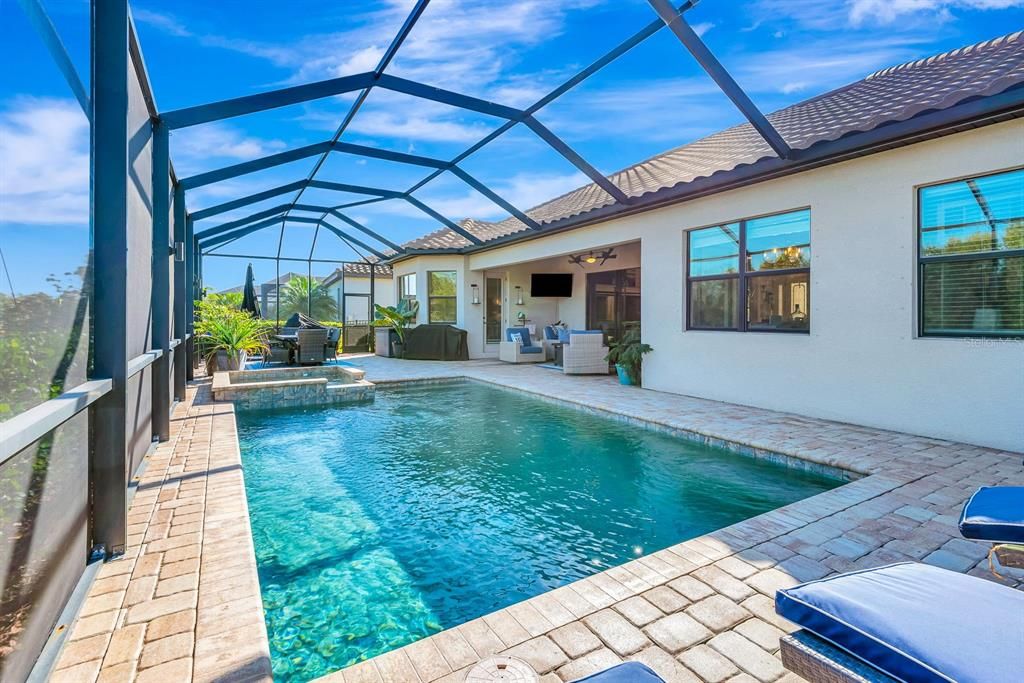 For Sale: $725,000 (4 beds, 2 baths, 2360 Square Feet)