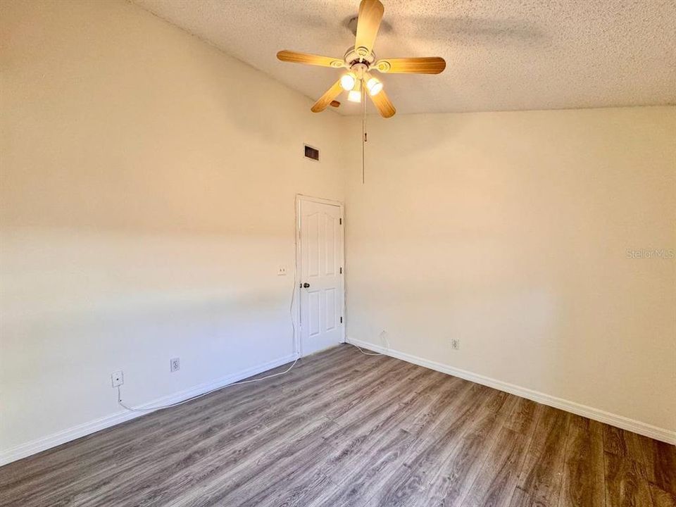 В аренду: $2,800 (4 спален, 2 ванн, 2359 Квадратных фут)