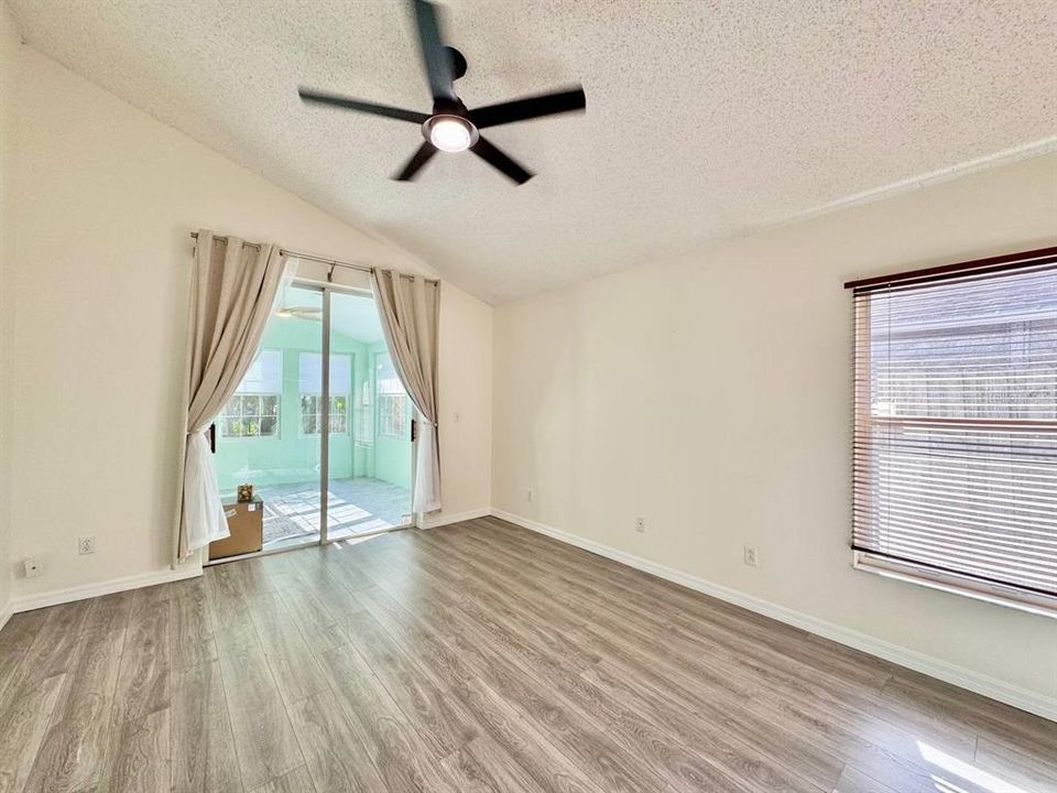 В аренду: $2,800 (4 спален, 2 ванн, 2359 Квадратных фут)