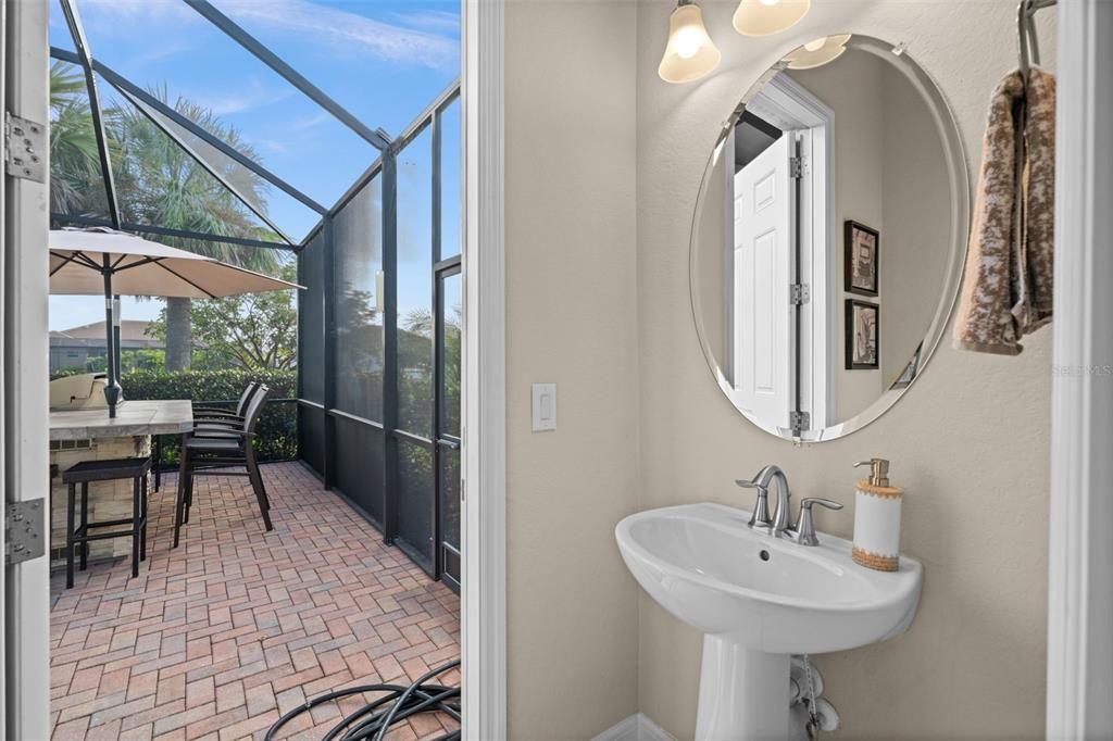 For Sale: $889,900 (4 beds, 2 baths, 2349 Square Feet)