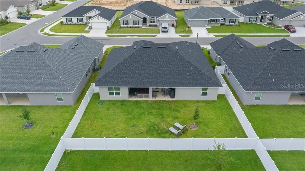 For Sale: $385,000 (4 beds, 2 baths, 2333 Square Feet)