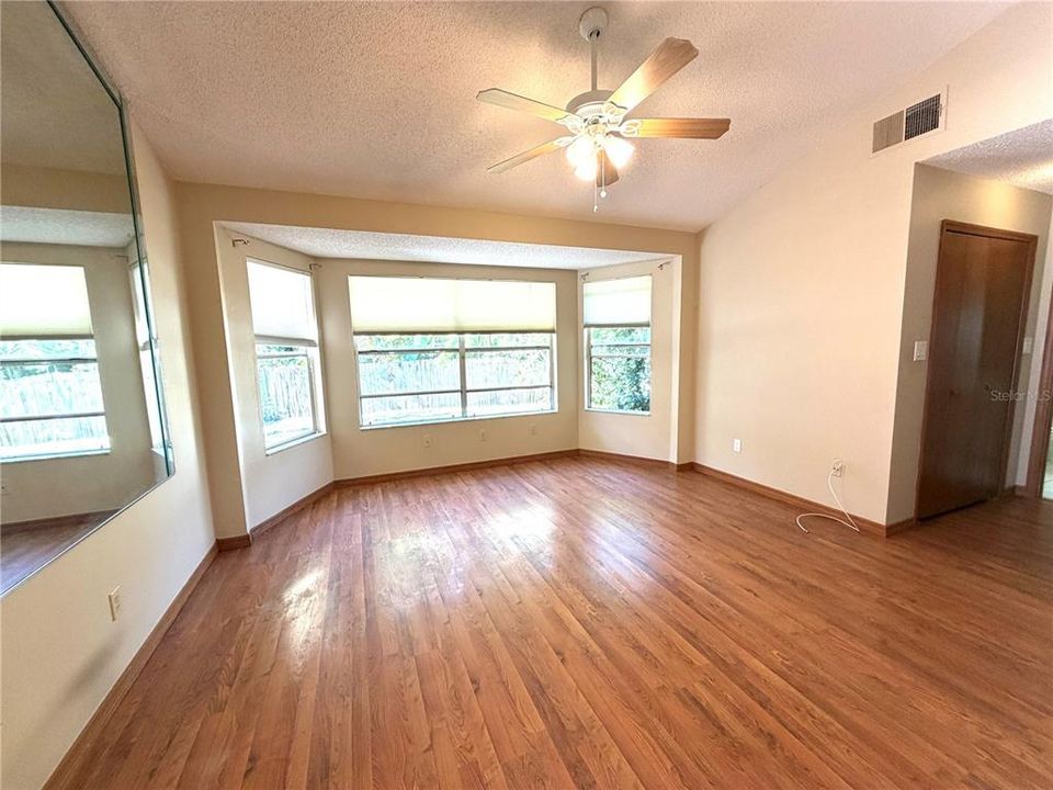 待售: $390,000 (3 贝兹, 2 浴室, 1494 平方英尺)