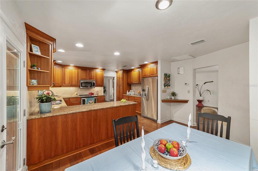 待售: $699,000 (3 贝兹, 3 浴室, 3764 平方英尺)