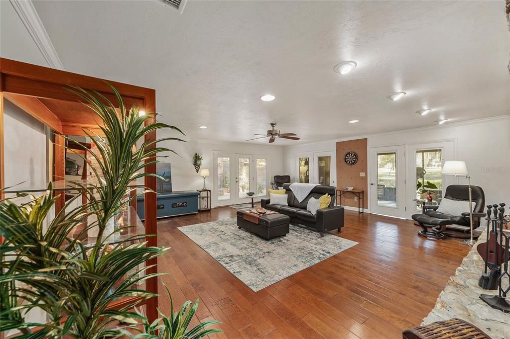 待售: $699,000 (3 贝兹, 3 浴室, 3764 平方英尺)