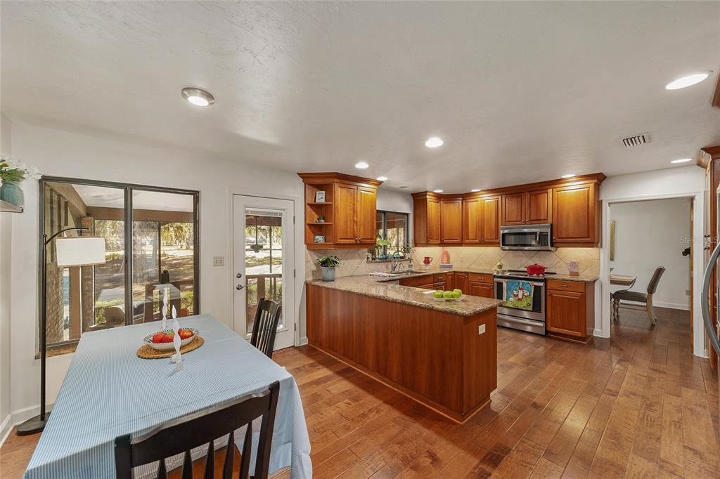 待售: $699,000 (3 贝兹, 3 浴室, 3764 平方英尺)