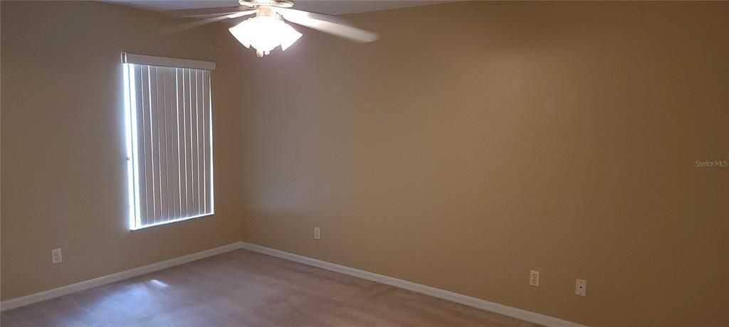 В аренду: $1,800 (2 спален, 2 ванн, 1214 Квадратных фут)