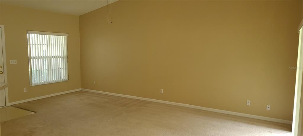 В аренду: $1,800 (2 спален, 2 ванн, 1214 Квадратных фут)