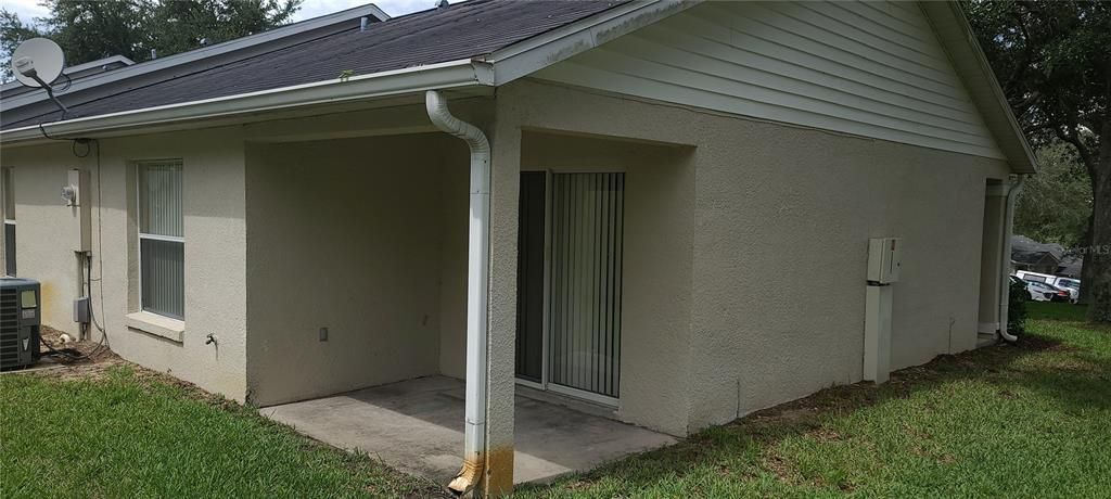 В аренду: $1,800 (2 спален, 2 ванн, 1214 Квадратных фут)