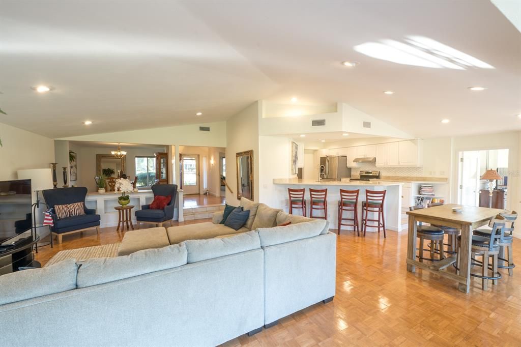 For Sale: $525,000 (3 beds, 2 baths, 2939 Square Feet)