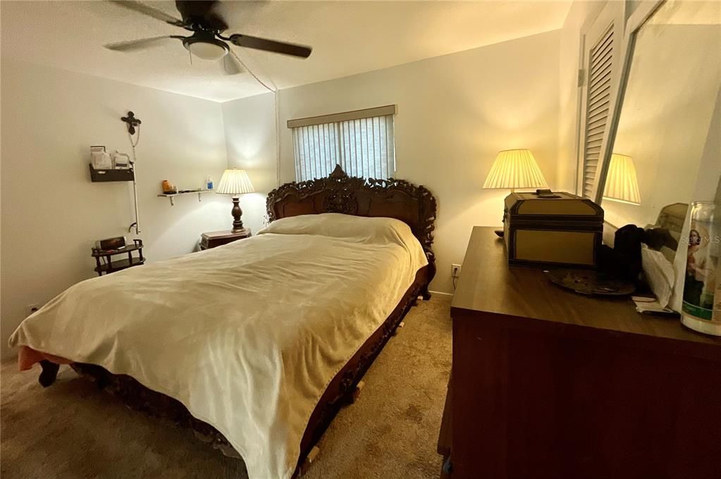 待售: $249,500 (2 贝兹, 2 浴室, 890 平方英尺)