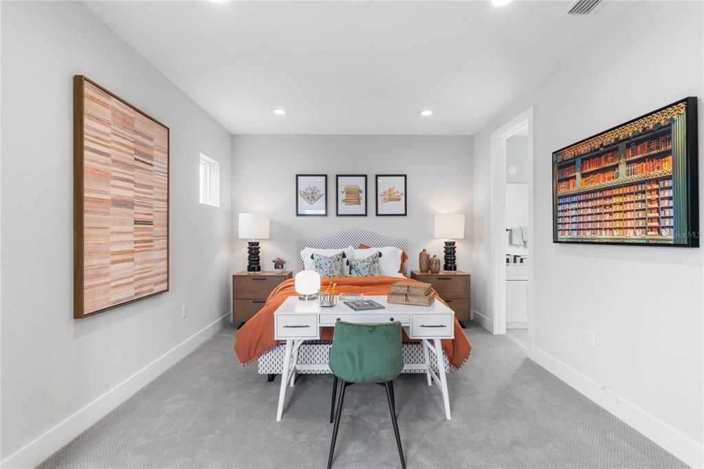 For Sale: $933,946 (5 beds, 4 baths, 3987 Square Feet)