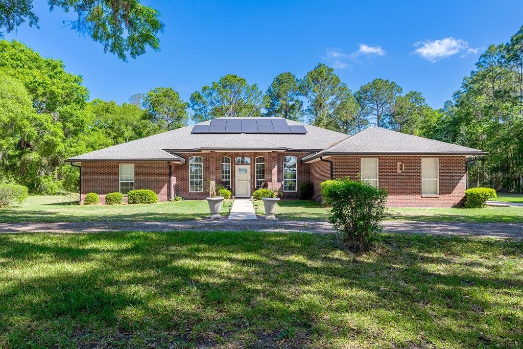 For Sale: $849,000 (4 beds, 3 baths, 2695 Square Feet)