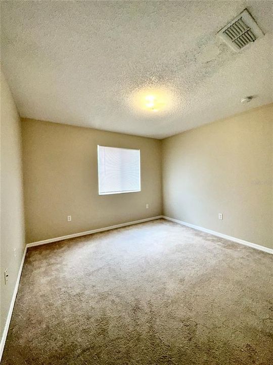 For Rent: $2,000 (4 beds, 2 baths, 2931 Square Feet)