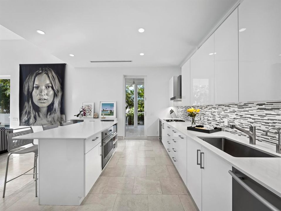 For Sale: $5,195,000 (4 beds, 3 baths, 3774 Square Feet)