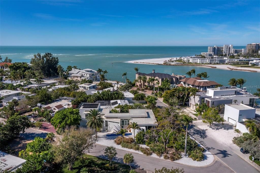 For Sale: $5,195,000 (4 beds, 3 baths, 3774 Square Feet)