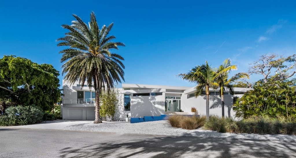 For Sale: $5,195,000 (4 beds, 3 baths, 3774 Square Feet)
