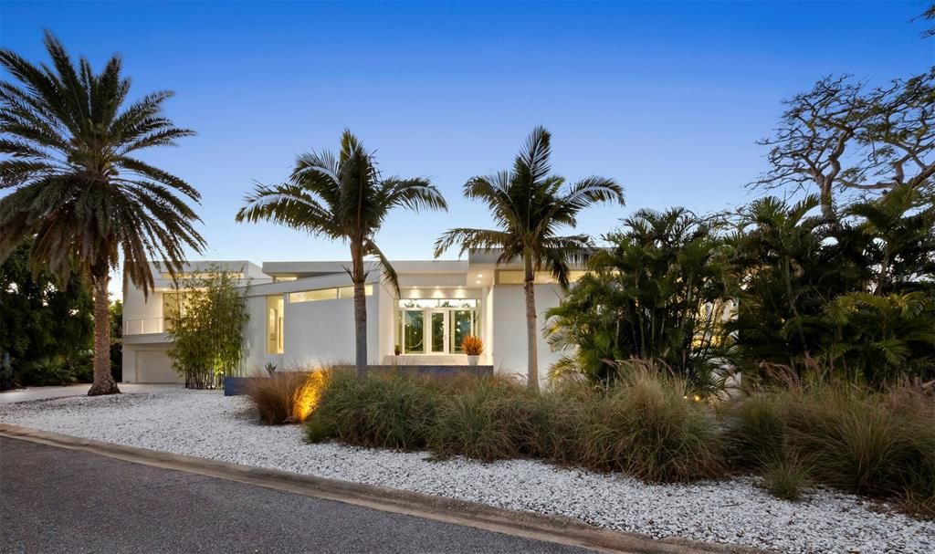 For Sale: $5,195,000 (4 beds, 3 baths, 3774 Square Feet)