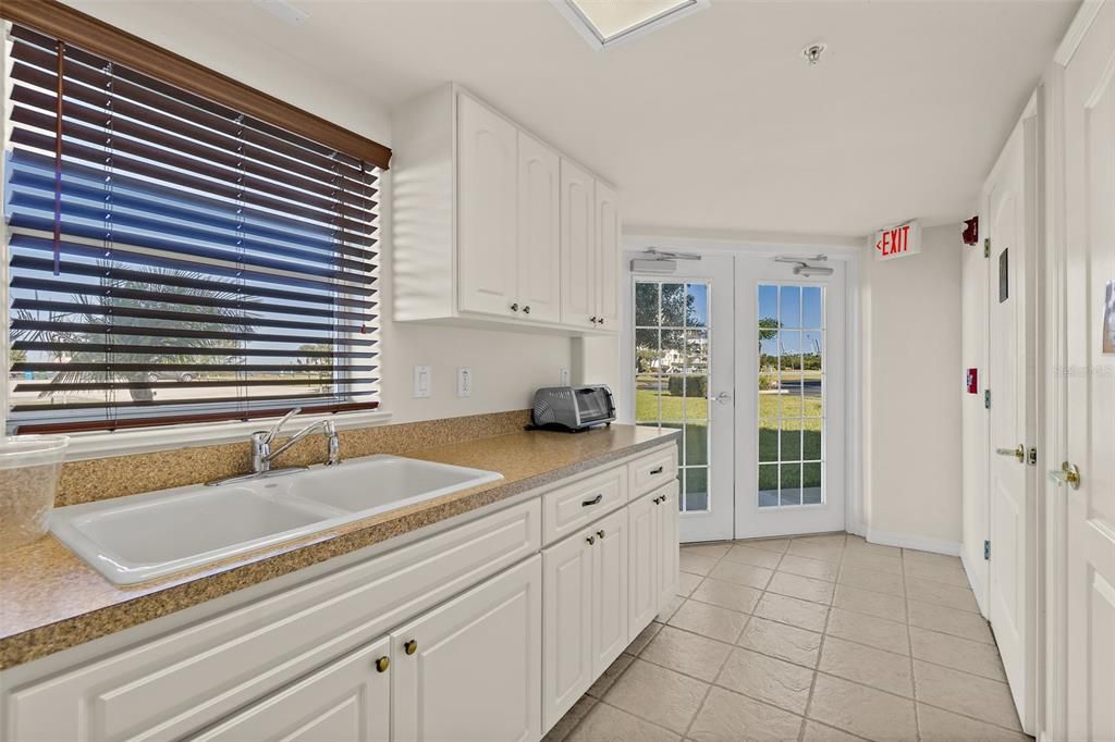 На продажу: $485,000 (3 спален, 2 ванн, 2348 Квадратных фут)