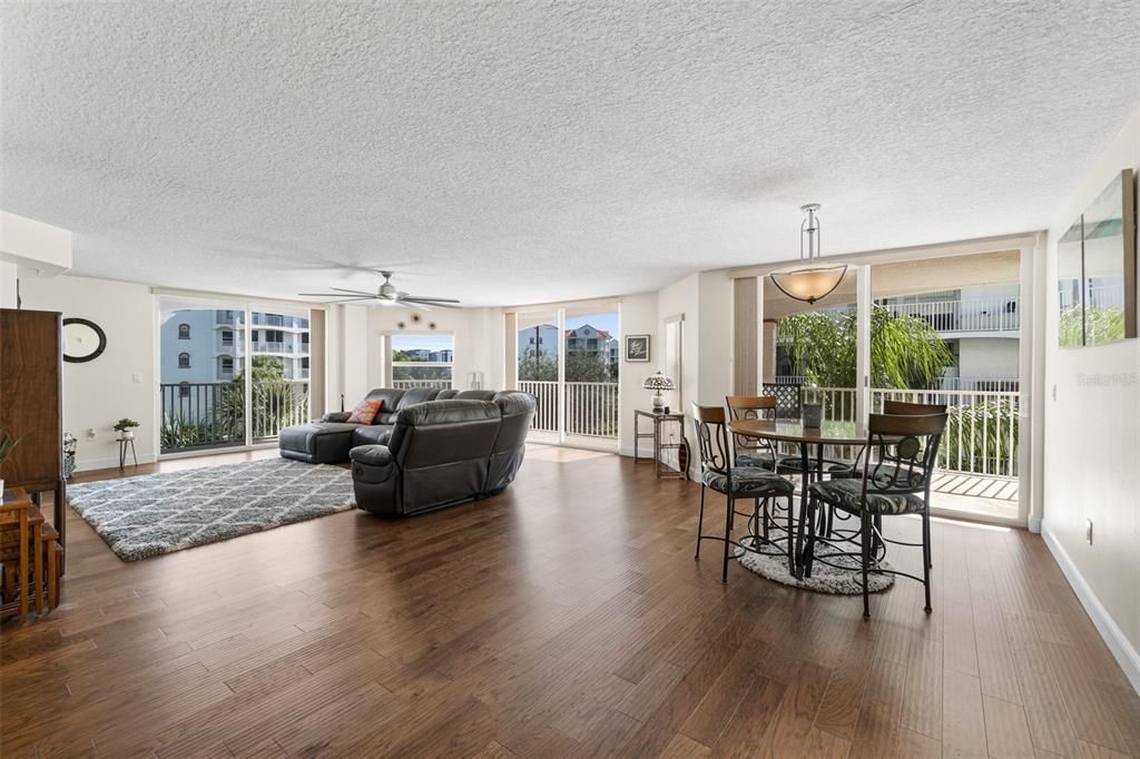 На продажу: $485,000 (3 спален, 2 ванн, 2348 Квадратных фут)