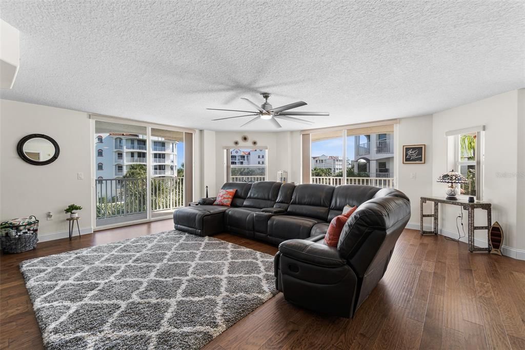 На продажу: $485,000 (3 спален, 2 ванн, 2348 Квадратных фут)