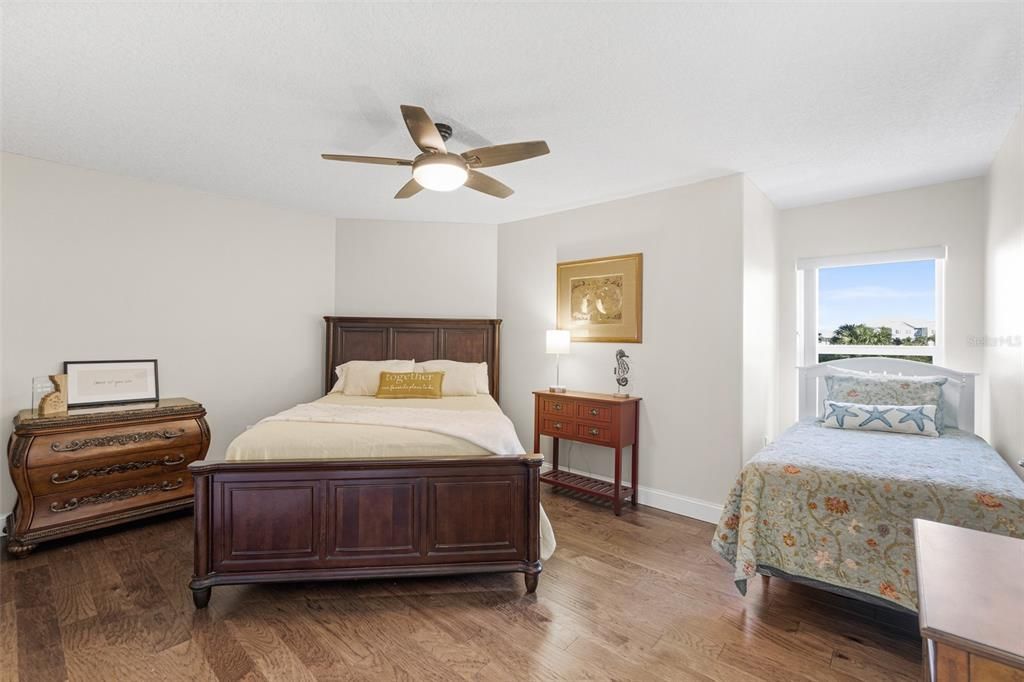 На продажу: $485,000 (3 спален, 2 ванн, 2348 Квадратных фут)