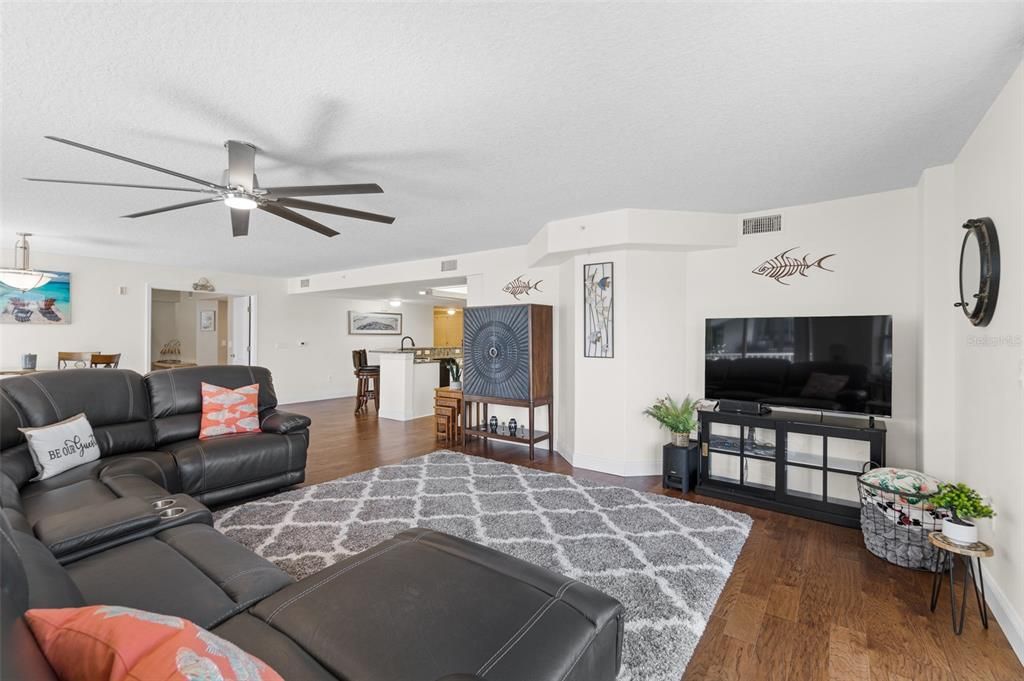 На продажу: $485,000 (3 спален, 2 ванн, 2348 Квадратных фут)