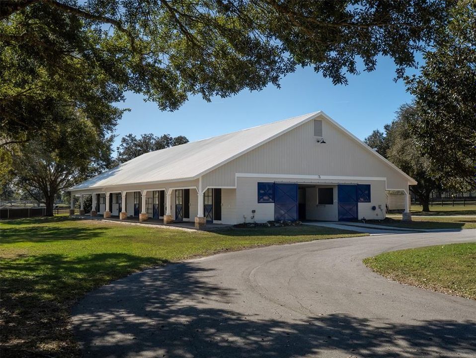 For Sale: $4,125,000 (3 beds, 2 baths, 2318 Square Feet)