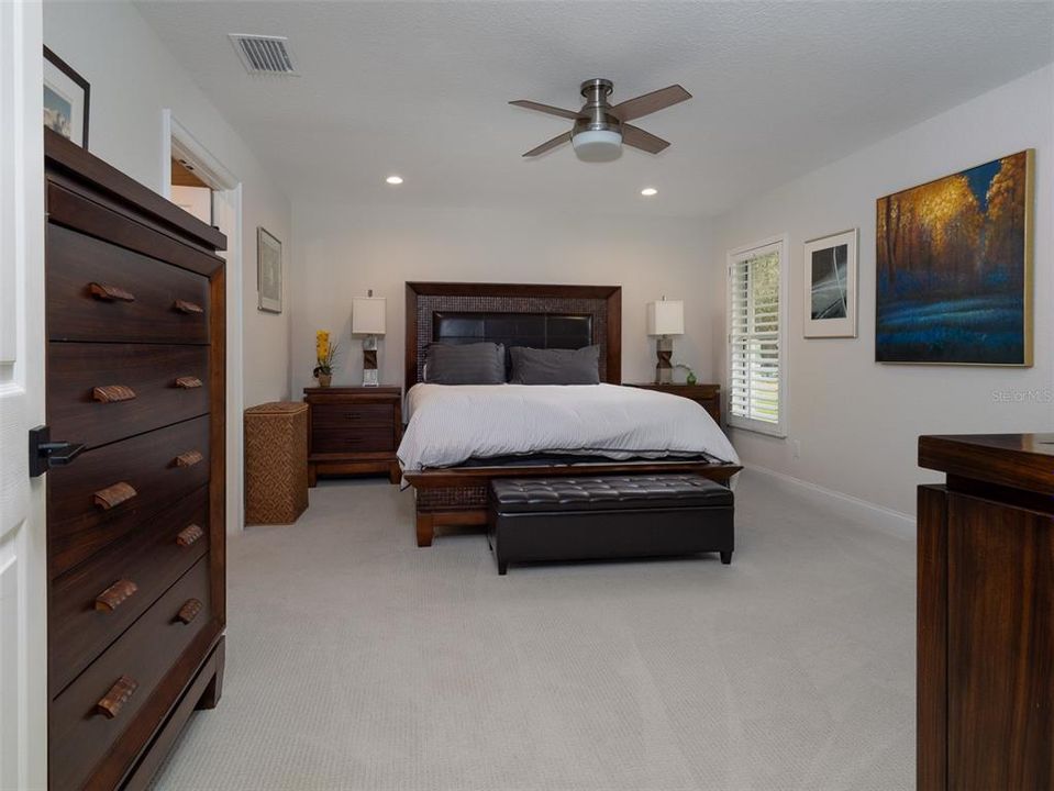 For Sale: $4,125,000 (3 beds, 2 baths, 2318 Square Feet)