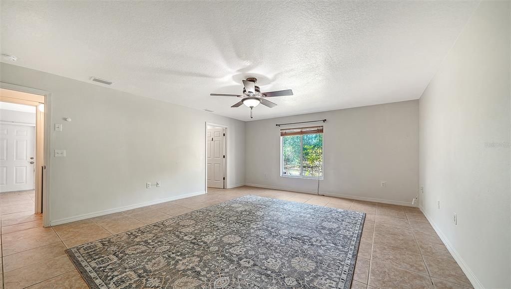 For Sale: $397,000 (4 beds, 3 baths, 1981 Square Feet)