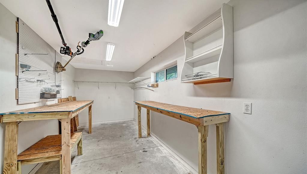 For Sale: $397,000 (4 beds, 3 baths, 1981 Square Feet)