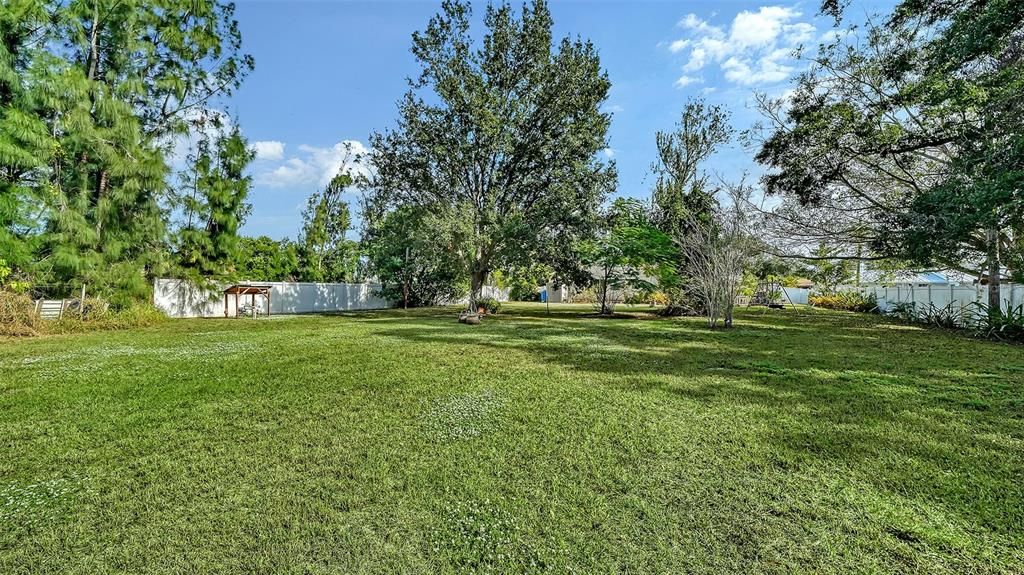 For Sale: $397,000 (4 beds, 3 baths, 1981 Square Feet)