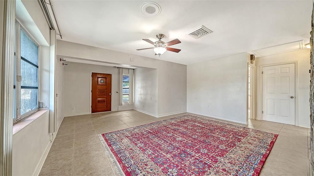 For Sale: $397,000 (4 beds, 3 baths, 1981 Square Feet)