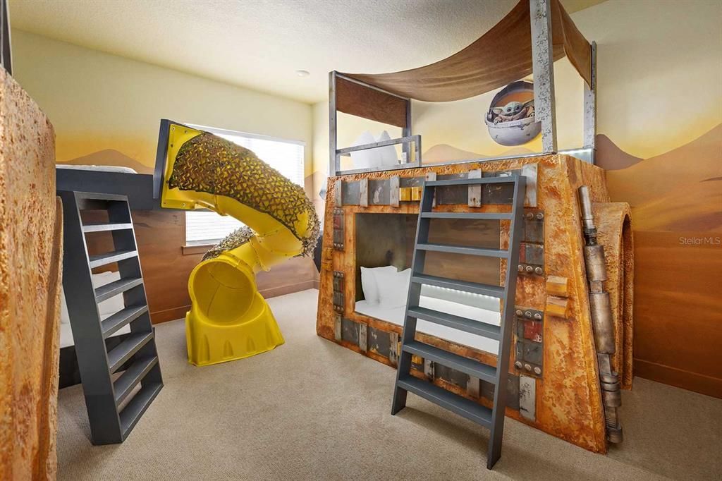 На продажу: $875,000 (6 спален, 6 ванн, 3780 Квадратных фут)